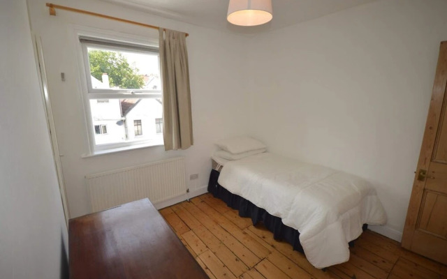 2 Bedroom Home in Gloucester Road