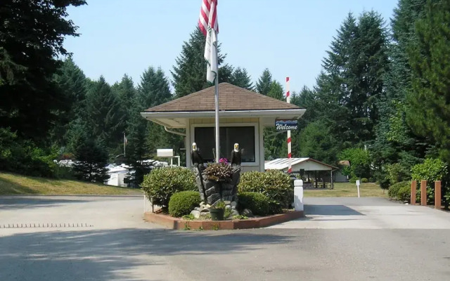 Thunderbird RV & Camping Resort