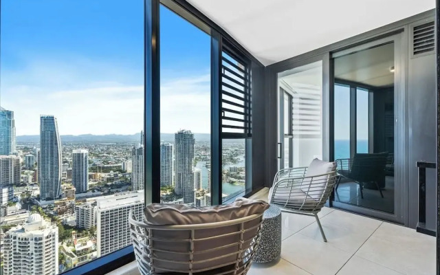 Ocean Surfers Paradise - GCLR