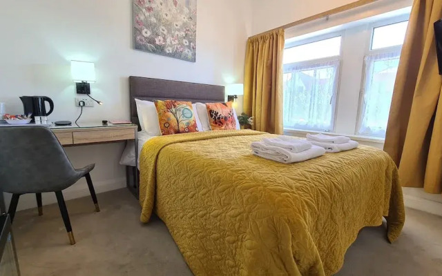 Torland Seafront Hotel