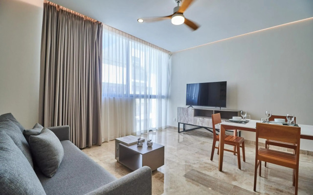 Modern Luxury Condo Private pool