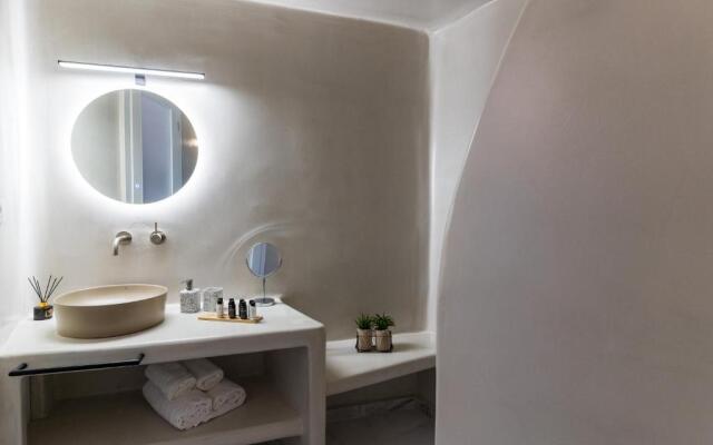 Lavadoze Luxury Suites - Adults only