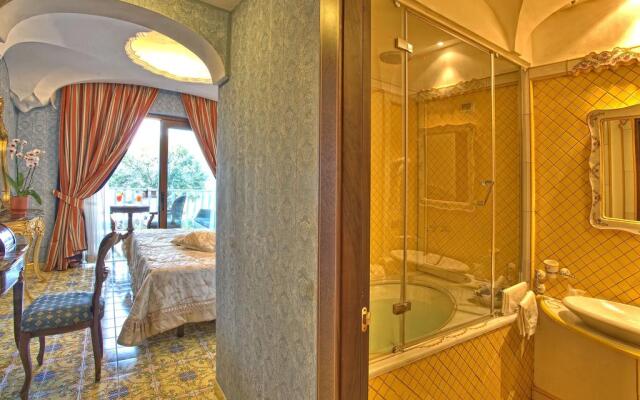 Strand Hotel Terme Delfini