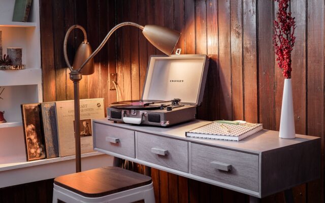 Ski-in/ski-out Miners Cabin