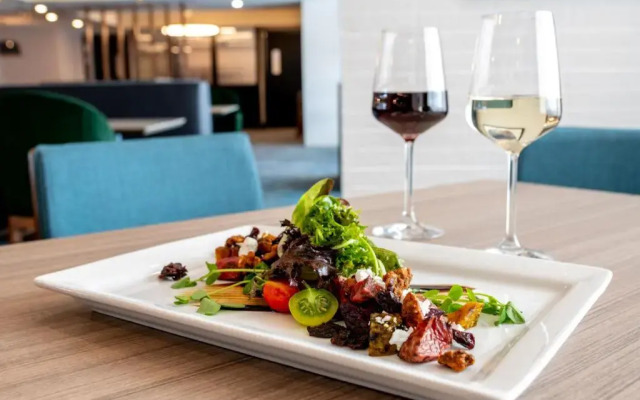 Holiday Inn Kingston Waterfront by IHG