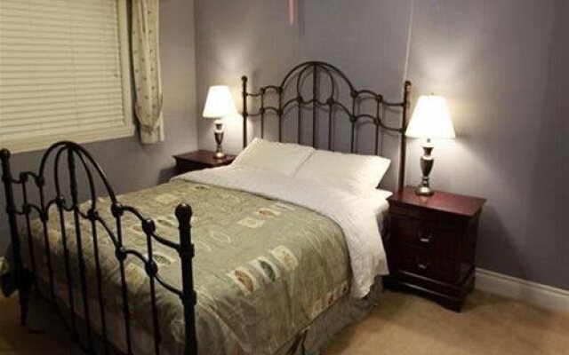 Camilla House Bed & Breakfast