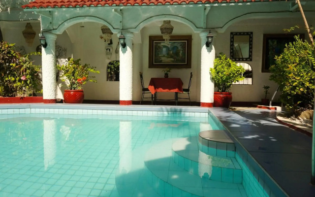 White Castle Resort & Hotel