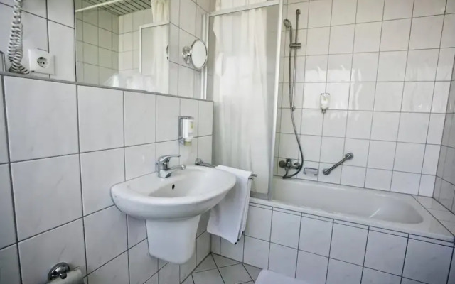 Stargaze Forum Hotel