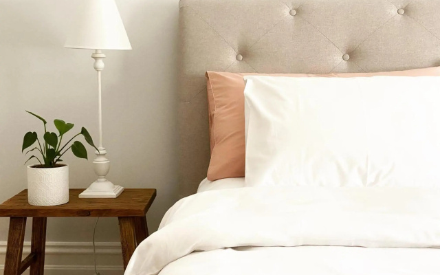 Saint Brides - Superior Boutique Accomodation - STEPS TO PAKINGTON STREET – Guest Rooms – Geelong