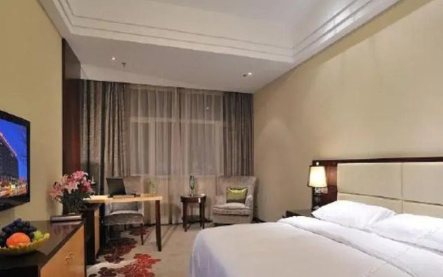 Chun Xue Four Seasons Hotel