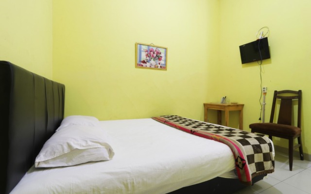 Hotel Surabaya Jaya Bandara Soetta by ZUZU