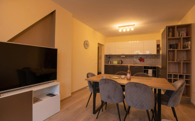 Apartment City View 2