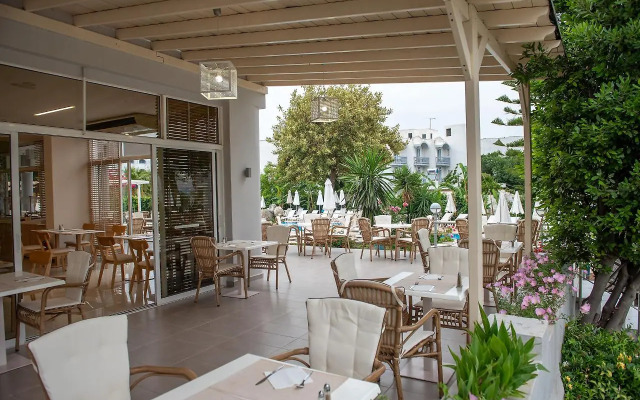 Palm Beach Hotel - Adults only