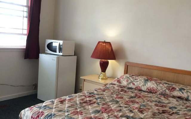 Travellers Motel