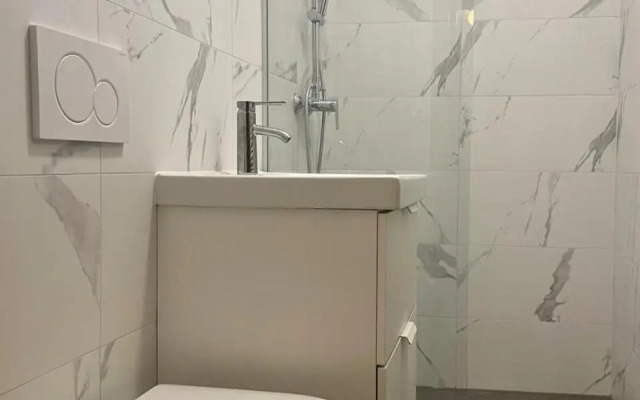 House Aurora - FREE Parking