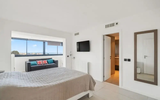 4 Bedroom Cannes Penthouse - Ocean View