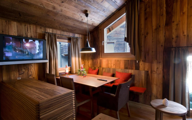 Chalet Z'Gogwärgji – Guest Rooms – Zermatt
