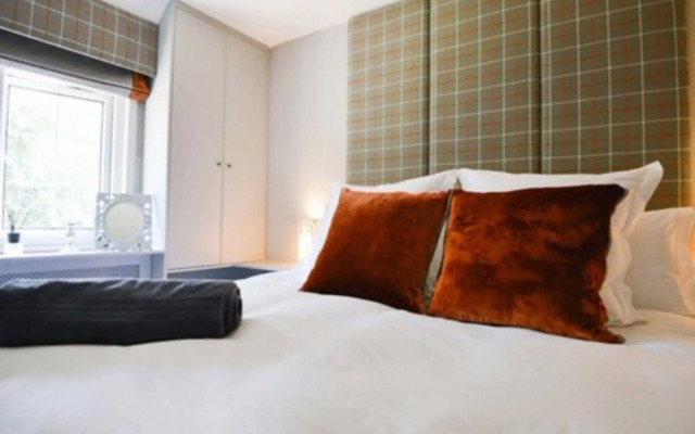 Crazy Fox Hurley Boutique Bed & Breakfast