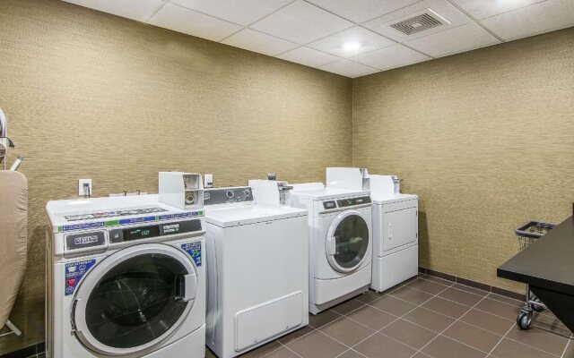 Mainstay Suites