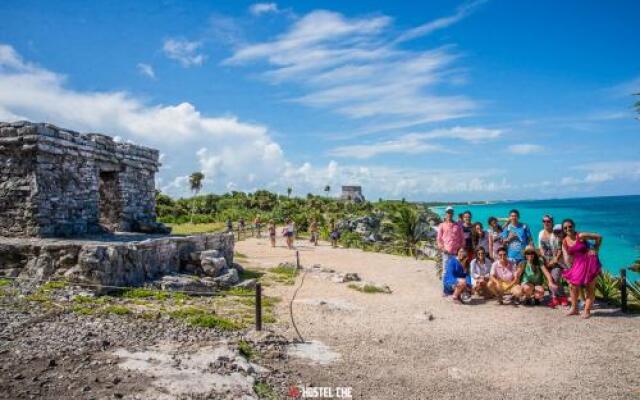 Che Tulum Hostel & Bar