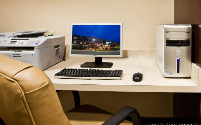 Staybridge Suites Lansing - Okemos by IHG