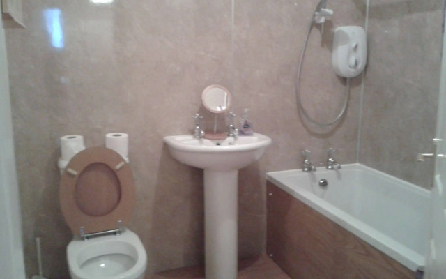 Elgin Apartment