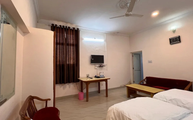 The Patel Stadium Hotel