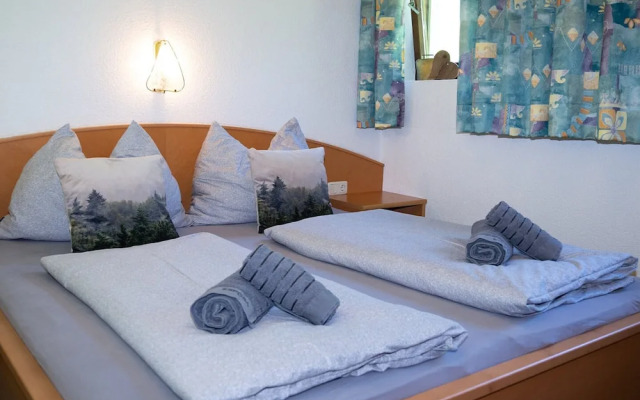 Cozy Apartment in Mühlbach with Garden near Ski Slopes
