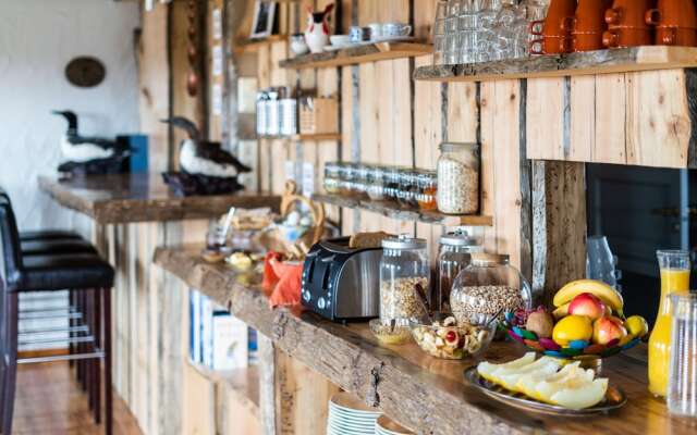 Ytra Lón Farm Lodge