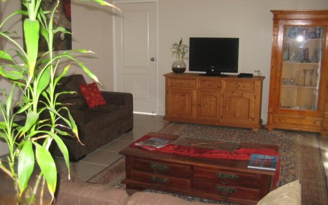 Riverdell Park Accommodation Bed & Breakfast Chinchilla