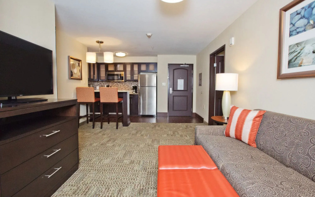Staybridge Suites Austin South Interstate Hwy 35 by IHG
