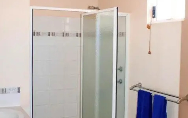 Outback Oasis Caravan Park