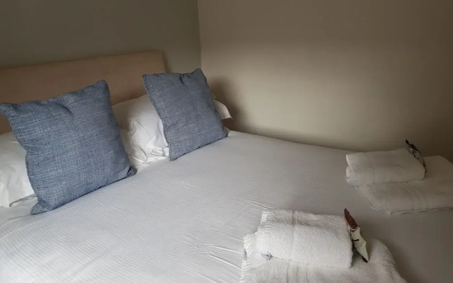 One Bedroom Apartment Central Newcastle