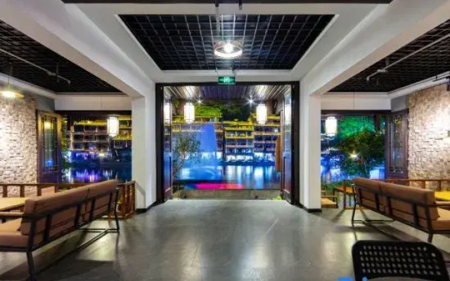 Phoenix Mobai Homestay