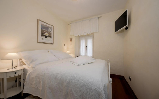 Old Square "Stone Pearl"