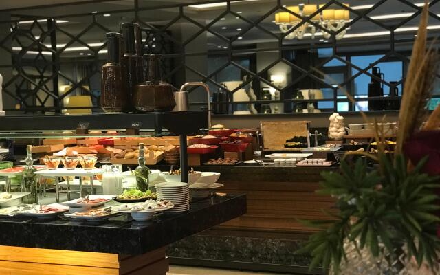 Holiday Inn Bursa - City Centre by IHG