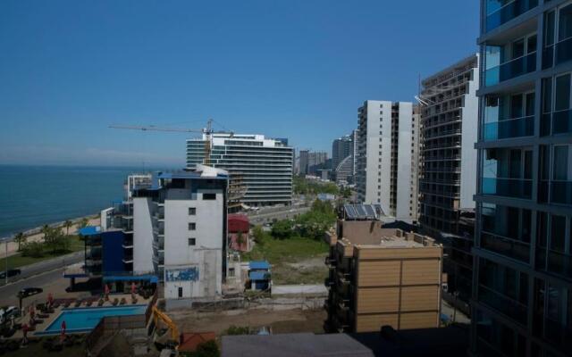 Leo Group Apartment 10-199 Sunrise Batumi