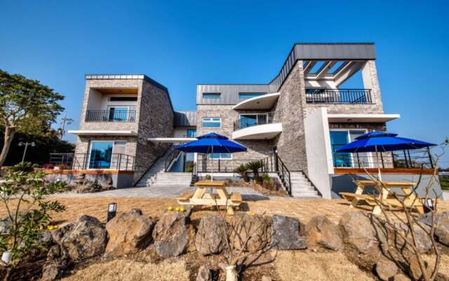 Swimeong Spa Pension