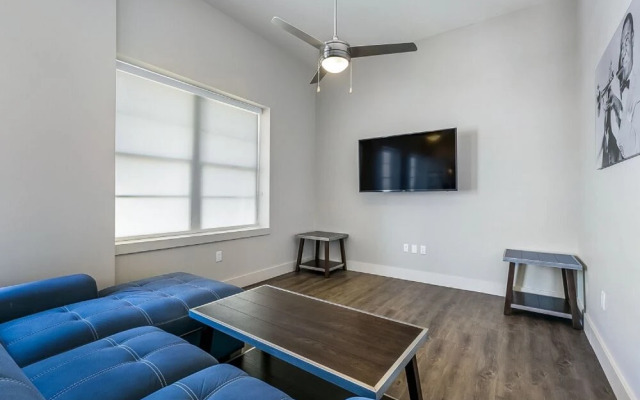 Modern Condo in Downtown New Orleans