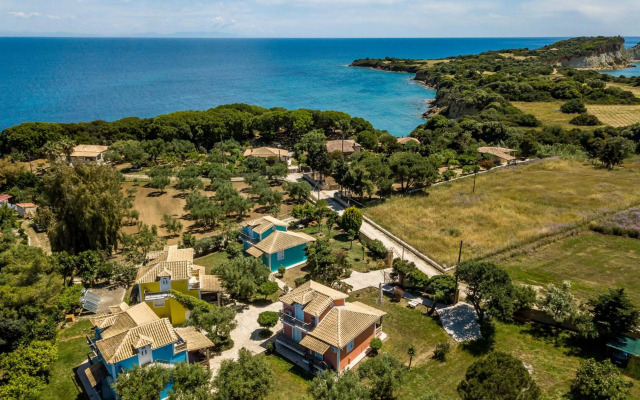 Porto Gerakas Villas