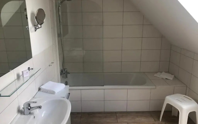 Bernsteinsee Ferienwohnungen und Apartments