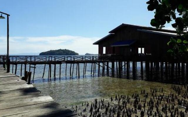 Cormasiwin Resort Mangrove