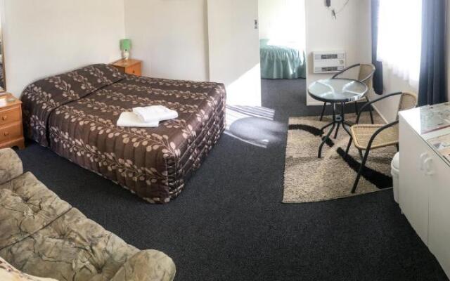 Alma Motel