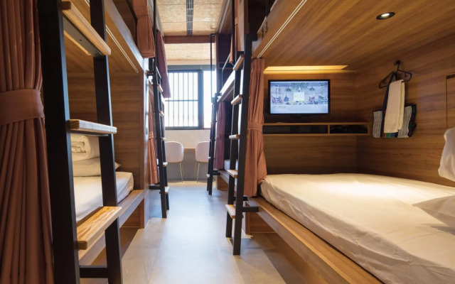 Oinn Hotel & Hostel Tainan