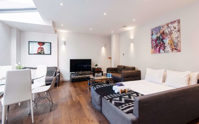 Bright Baker Street Apartment - AZS