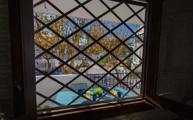 Townhouse with roof terrace 300m Arenal