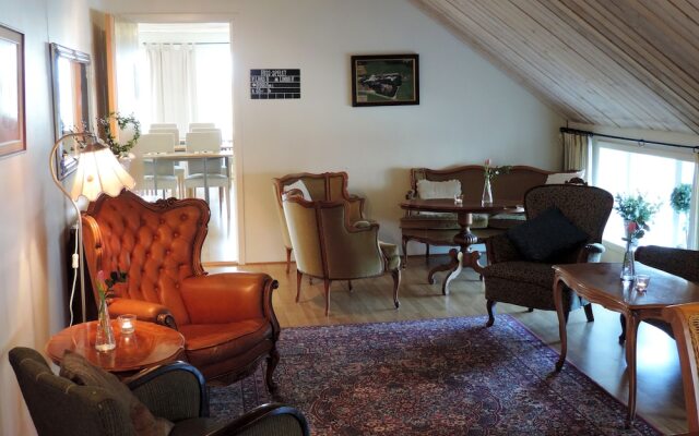 Lanthotell Lögnäs Gård