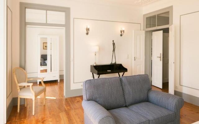 Classic and Super Central Apartment 20 by Lisbonne Collection