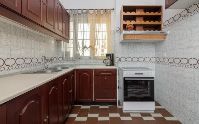 Nice 2bedroom apartment in Pagkrati