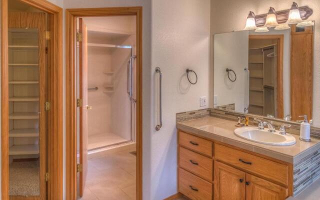 9 Hoodoo-AC-Hot Tub-5BR/3BA